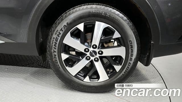 Kia Sorento 2023 — Фото 5/20