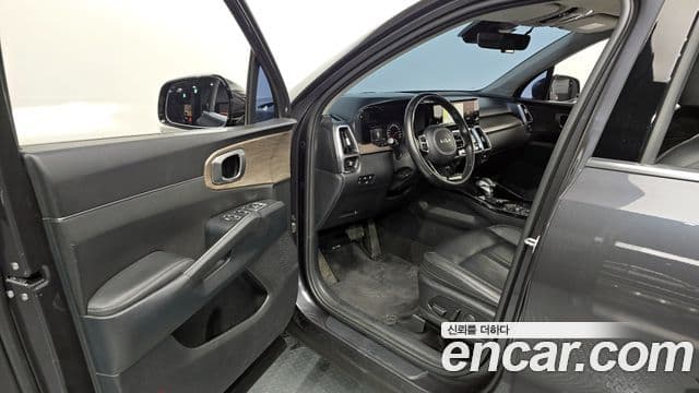 Kia Sorento 2023 — Фото 10/20