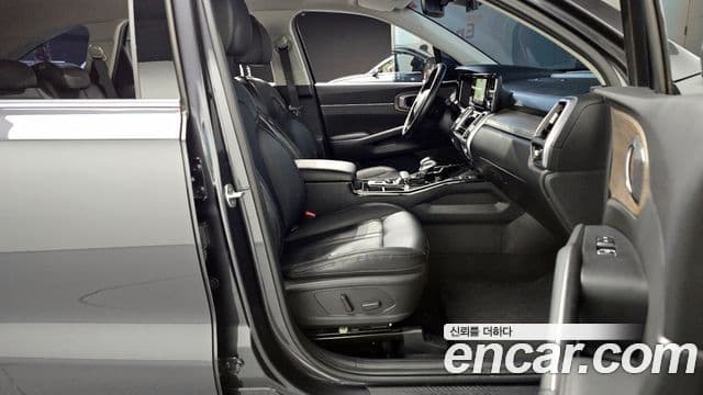 Kia Sorento 2023 — Фото 11/20
