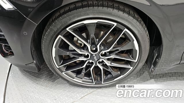 Kia K5 2023 — ფოტო 5/20