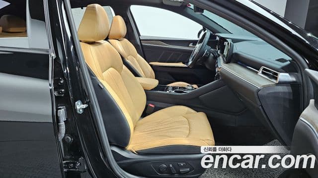 Kia K5 2023 — ფოტო 10/20