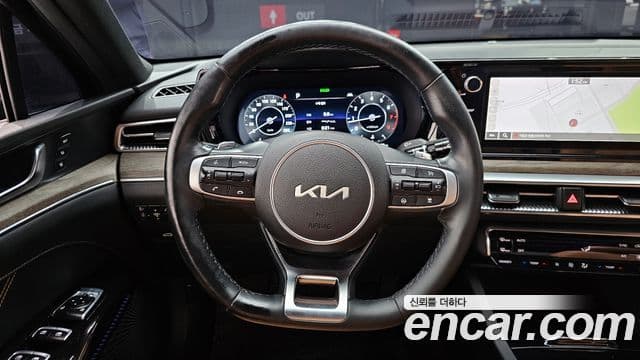 Kia K5 2023 — ფოტო 13/20