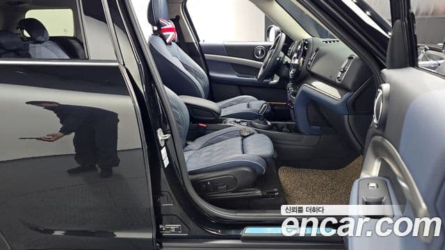 Mini Cooper S Countryman 2023 — фото 11 из 20