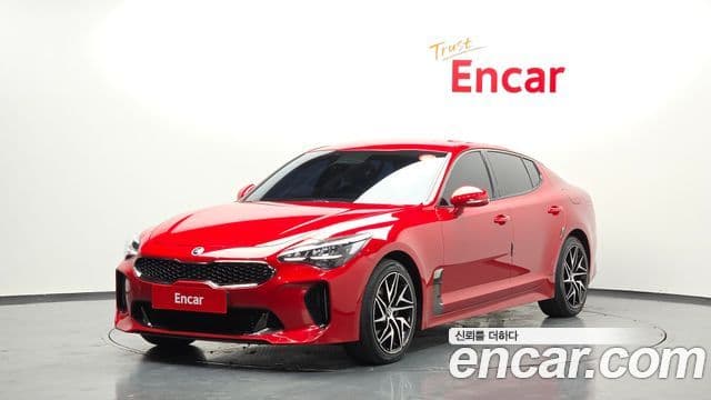 Kia Stinger 2021 — ფოტო 1/20