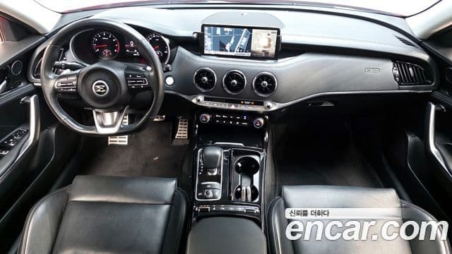 Kia Stinger 2021 — ფოტო 7/20