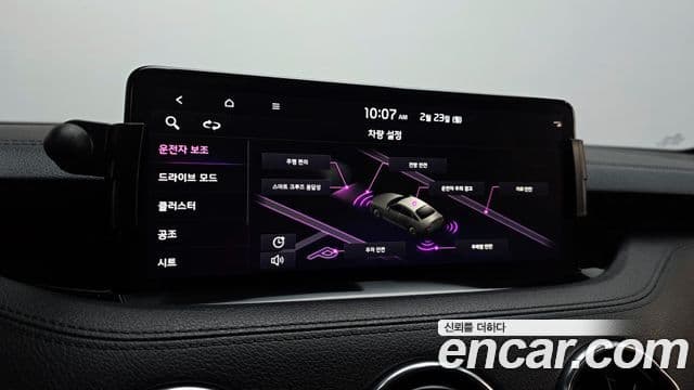Kia Stinger 2021 — ფოტო 16/20