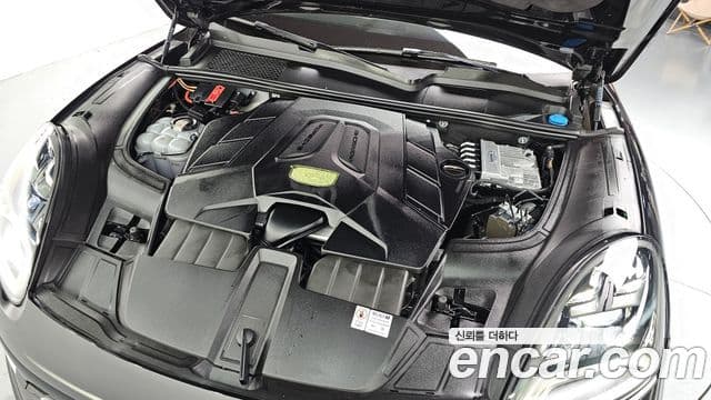 Porsche Cayenne 2023 — Şəkil 6/20