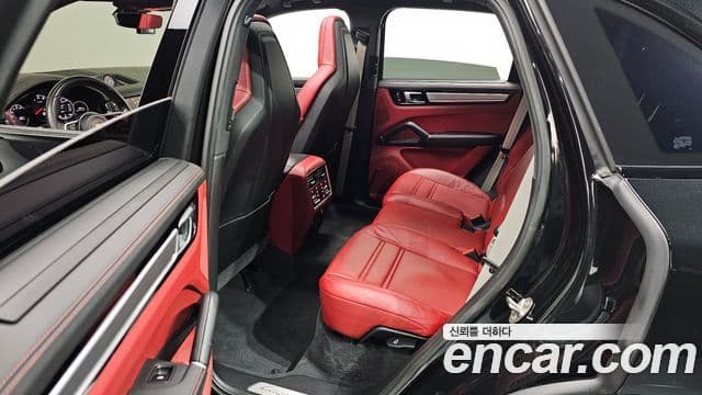 Porsche Cayenne 2023 — Şəkil 16/20