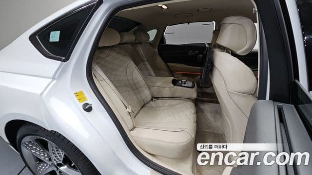Genesis Electrified G80 2024 — Şəkil 11/20