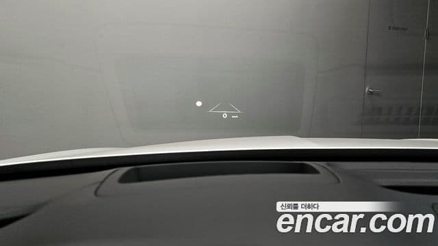 Genesis Electrified G80 2024 — Şəkil 19/20