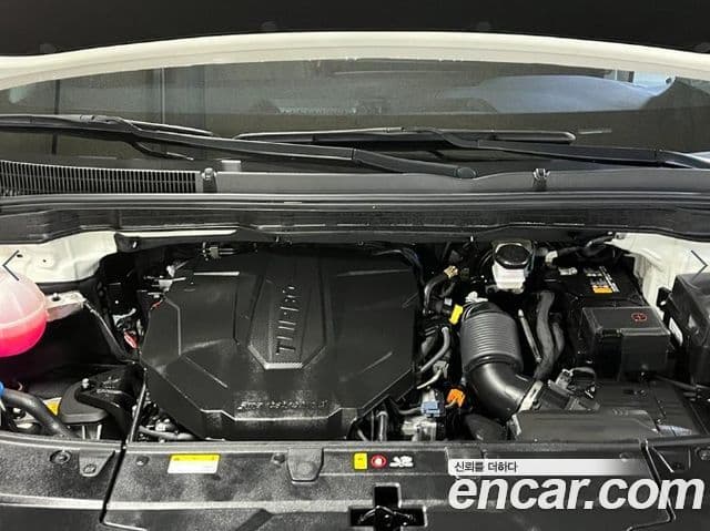 Kia Carnival 2024 — Şəkil 17/18