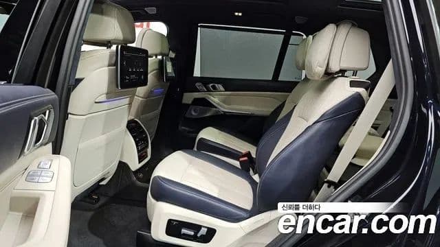BMW X7 2021 — фото 13 из 20