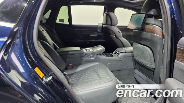 Genesis G90 2022 — Photo 13/20