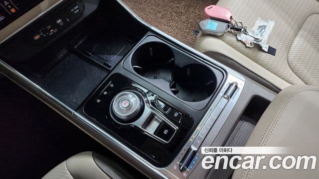 Kia Carnival 2023 — Photo 11/20