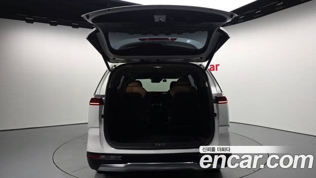 Kia Carnival 2020 — Şəkil 17/20