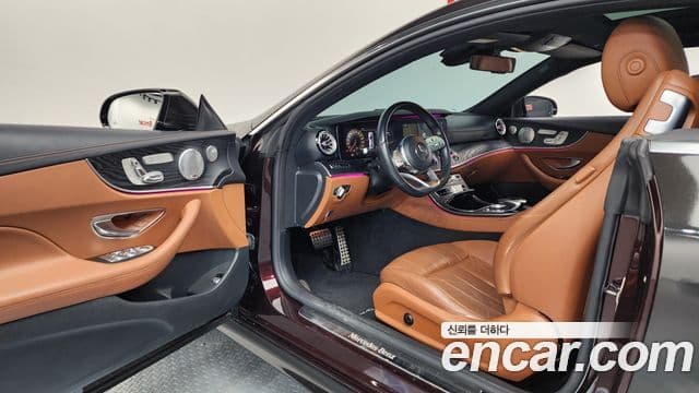 Mercedes-Benz E-Class 2019 — фото 8 из 20