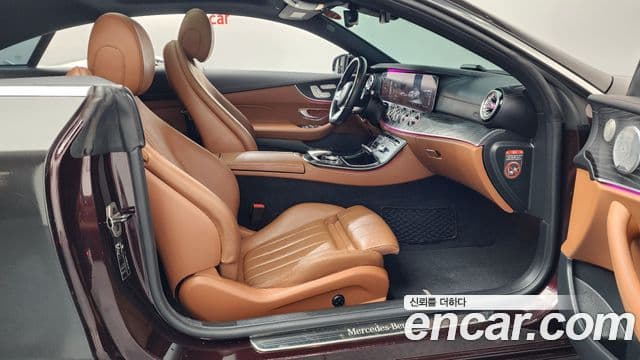 Mercedes-Benz E-Class 2019 — фото 10 из 20