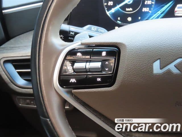 Kia K8 2022 — Şəkil 10/20