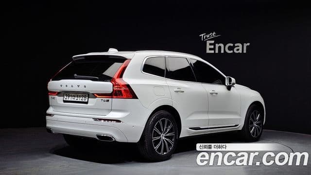 Volvo XC60 2020 — Фото 2/20