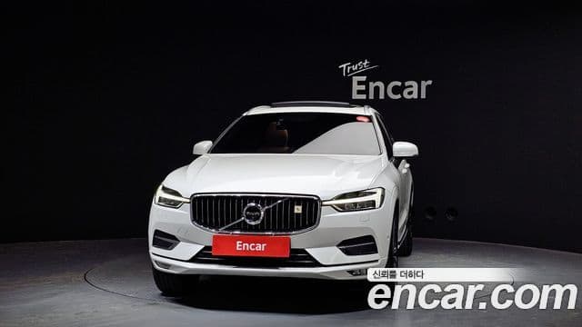 Volvo XC60 2020 — Фото 3/20