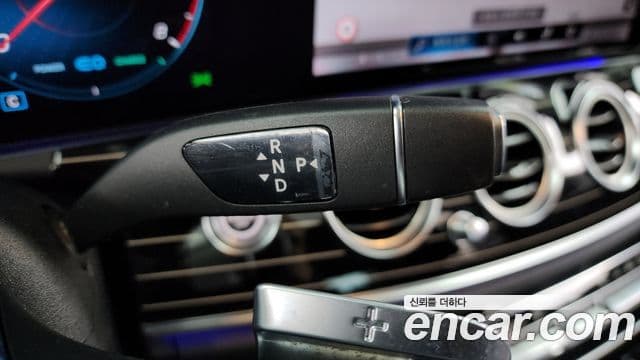 Mercedes-Benz E-Class 2021 — Şəkil 9/20