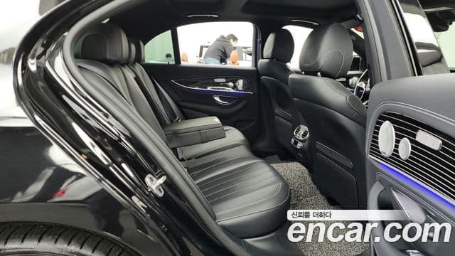 Mercedes-Benz E-Class 2021 — Şəkil 12/20