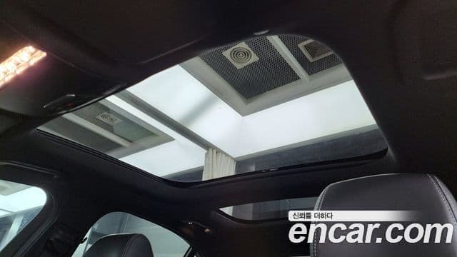 Mercedes-Benz E-Class 2021 — Şəkil 18/20