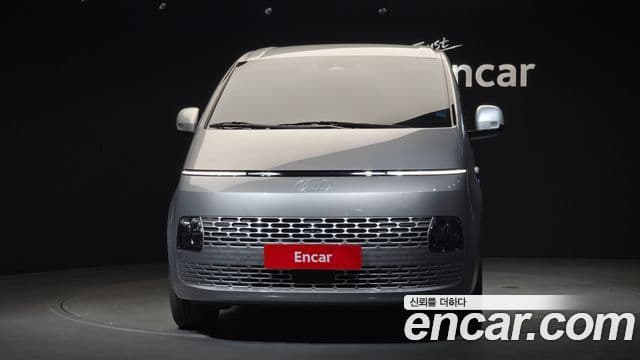 Hyundai Staria 2024 — Photo 15/20