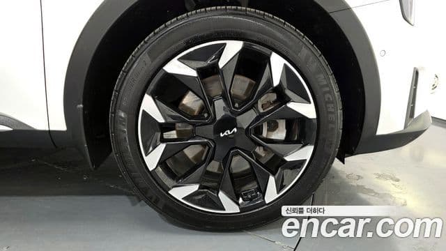 Kia Sorento 2024 — ფოტო 5/20