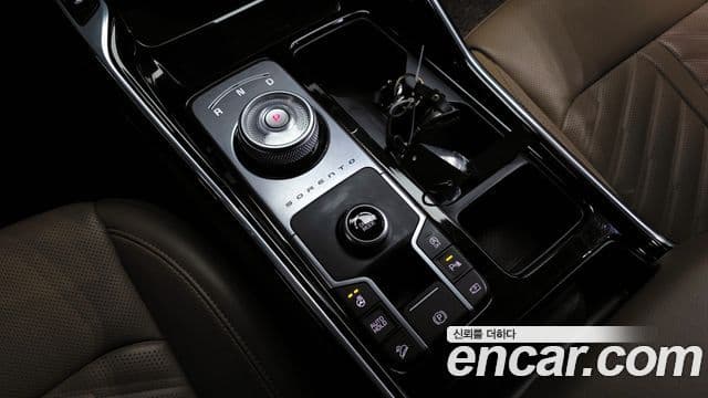 Kia Sorento 2024 — ფოტო 9/20