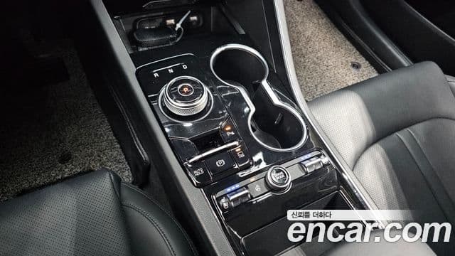 Kia K5 2021 — ფოტო 9/20