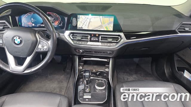 BMW 3 Series 2019 — ფოტო 14/20