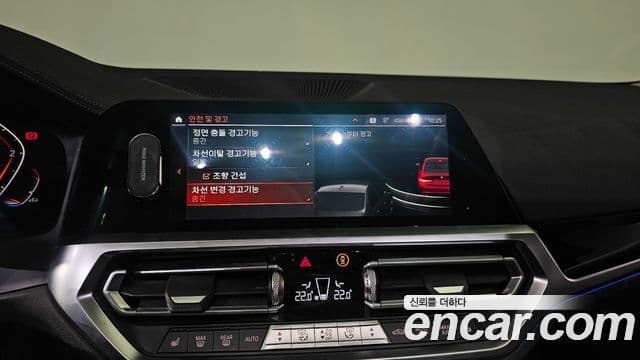 BMW 3 Series 2019 — ფოტო 16/20