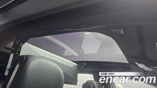 BMW 7 Series 2023 — ფოტო 18/20