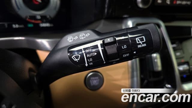 Kia Sorento 2021 — ფოტო 13/20