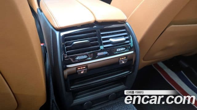 BMW 5 Series 2018 — Şəkil 16/20