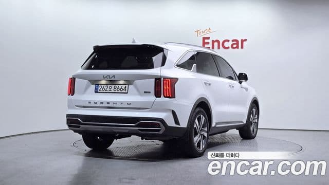 Kia Sorento 2022 — ფოტო 2/20