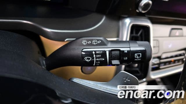 Kia Sorento 2022 — ფოტო 18/20