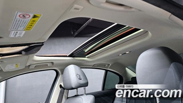 BMW 3 Series 2019 — Şəkil 17/20