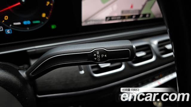 Mercedes-Benz GLS-Class 2021 — Фото 9/20