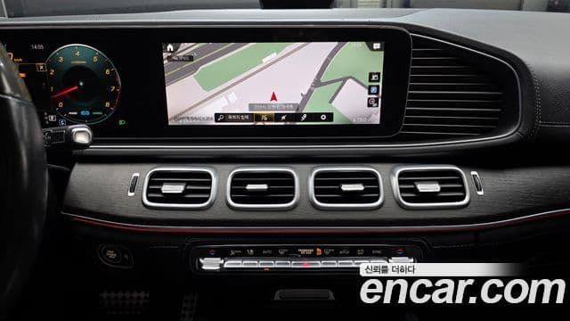 Mercedes-Benz GLS-Class 2021 — Фото 18/20