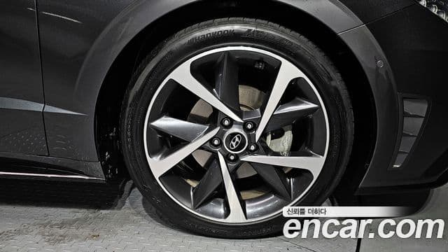 Hyundai Sonata 2020 — ფოტო 5/20