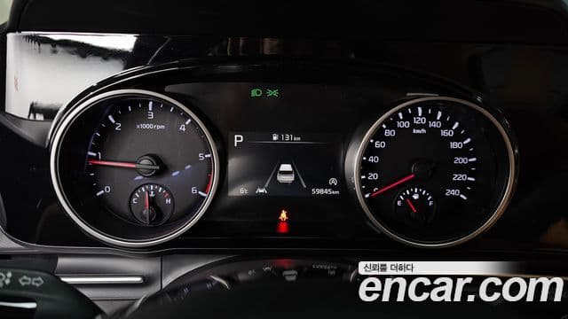 Kia Carnival 2023 — Фото 8/20
