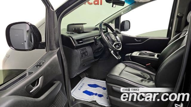 Hyundai Staria 2022 — ფოტო 10/20