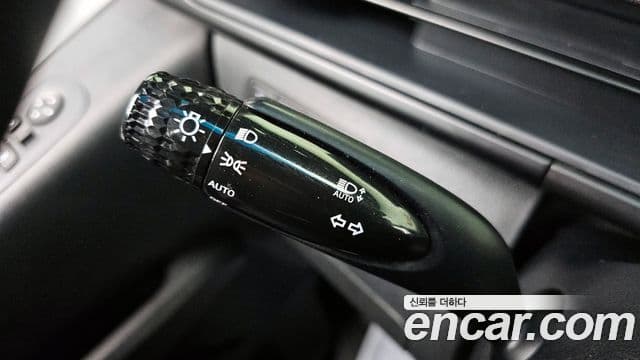 Hyundai Staria 2022 — ფოტო 15/20