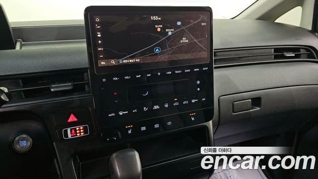 Hyundai Staria 2022 — ფოტო 16/20