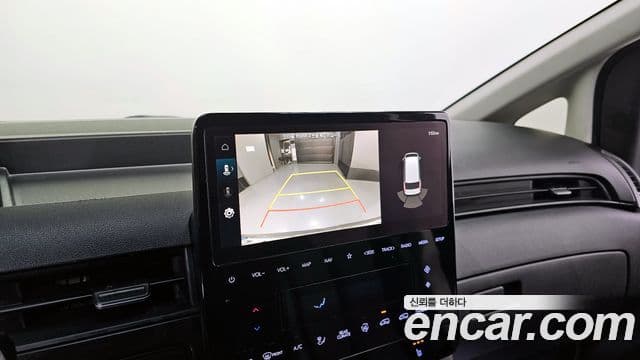 Hyundai Staria 2022 — ფოტო 17/20