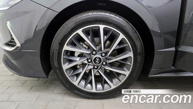 Hyundai Sonata Hybrid 2022 — ფოტო 20/20