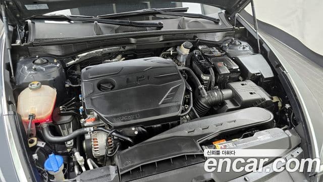 Hyundai Sonata Hybrid 2022 — ფოტო 5/20