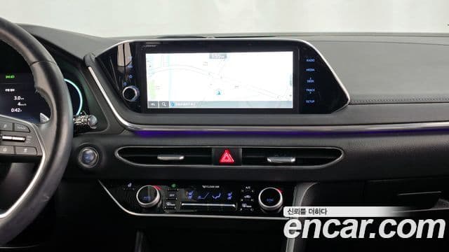 Hyundai Sonata Hybrid 2022 — ფოტო 4/20